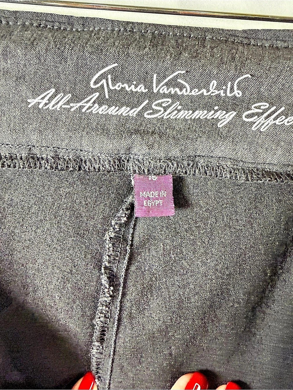 Gloria Vanderbilt Gray Pull On Slimming Pants Size 16 Stretch
